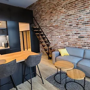 https://apartament-loft-studio-airport-blisko-lotniska-w.hotelswroclaw.com